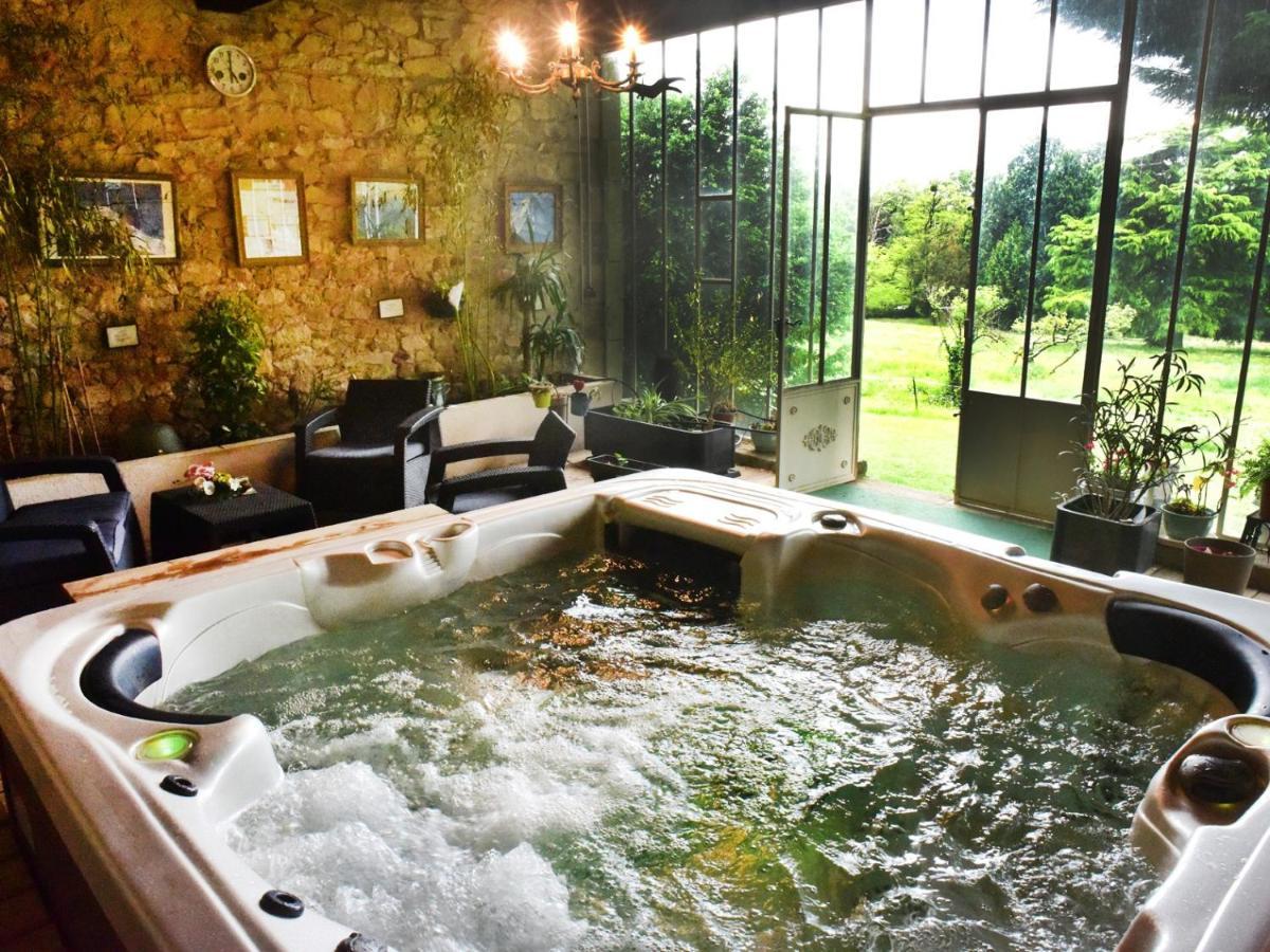 ชาโต เดอ แซ็งต็องตวน Bed & Breakfast Bonnac-la-Cote ภายนอก รูปภาพ